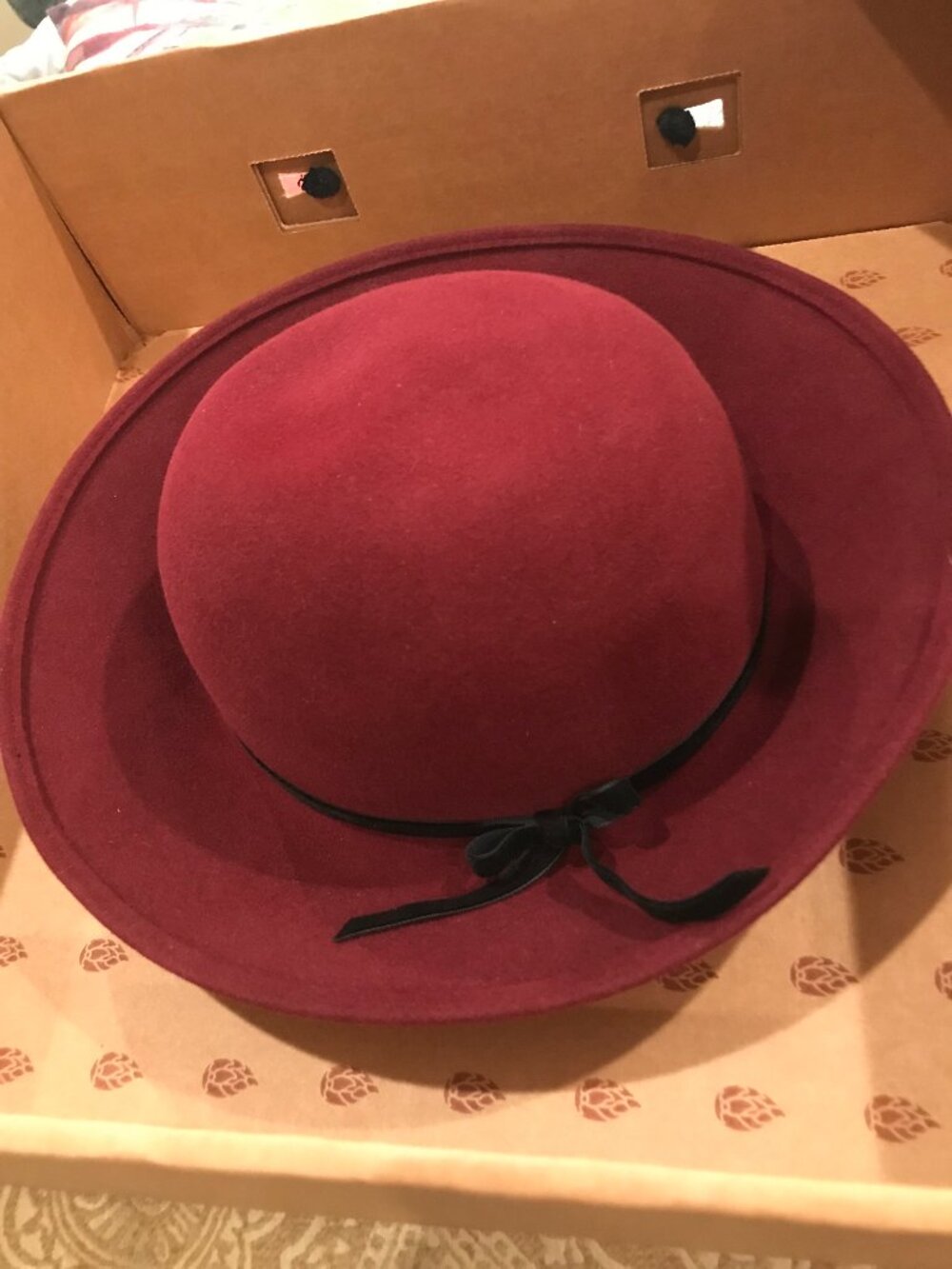Helen Kaminski Vintage Burgundy Wool Felt Hat